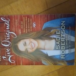 Sadie Robertson Book